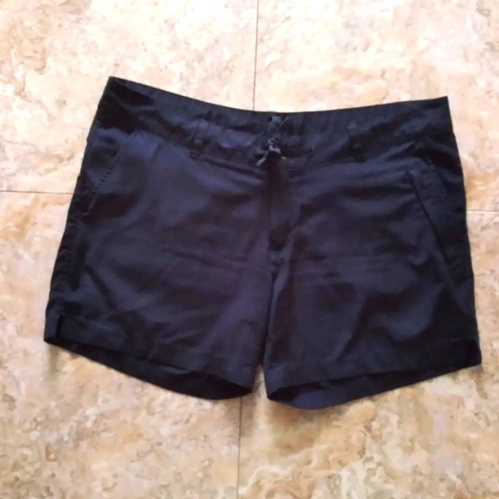 Magellan Outdoors Fish Gear Falcon Lake shorty shorts | Black, size XL